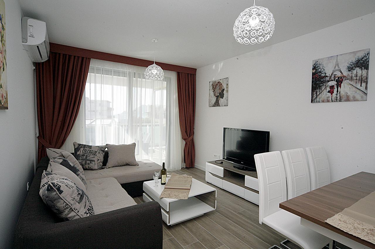 Sea Star Apartment โดบราวอดา ภายนอก รูปภาพ